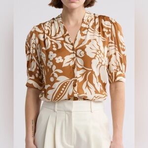 T Tahari Tan and Cream Floral Blouse NEW Sz S/P
